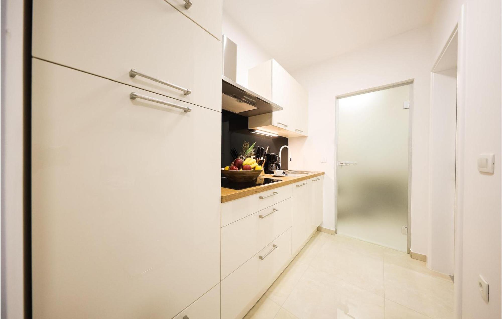 Lovely Apartment In Zadar With Wifi Exteriör bild