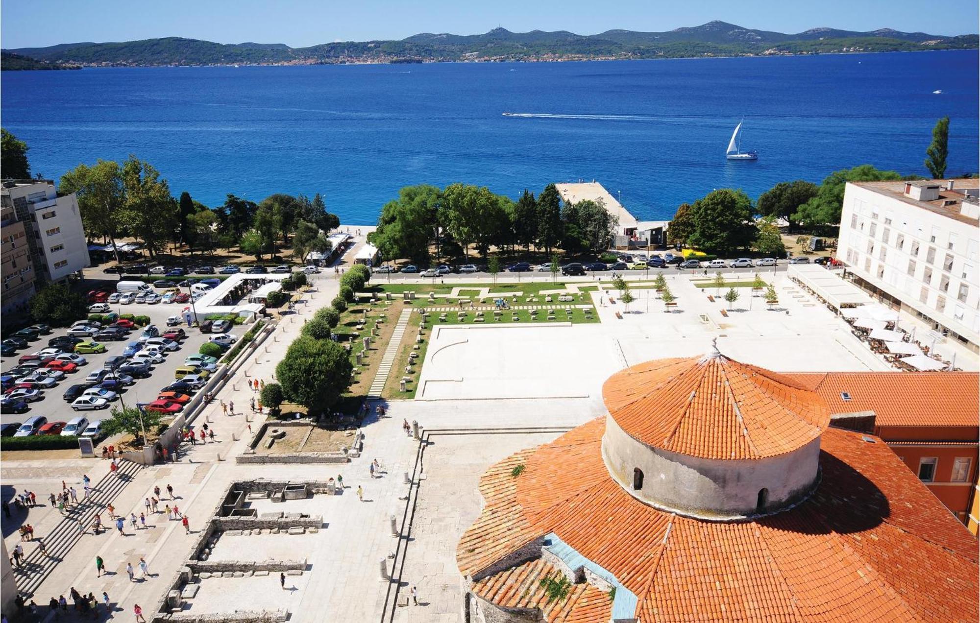 Lovely Apartment In Zadar With Wifi Exteriör bild